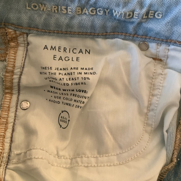 AE Dreamy Drape Stretch Low-Rise Baggy Wide-Leg Jean - Light Wash - short - Picture 9 of 10